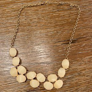 Beige chunky beads necklace